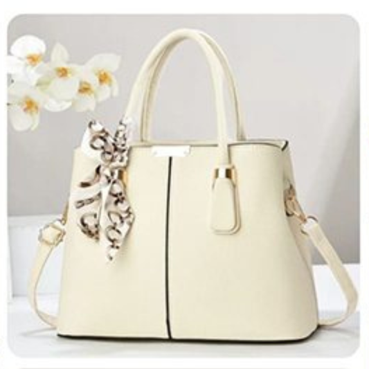 Cartera con Pañuelo Decorativo