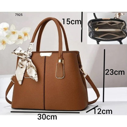 Cartera con Pañuelo Decorativo